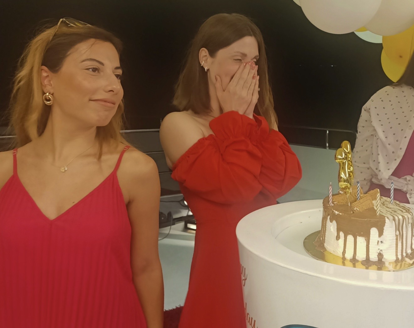 16Мега-круиз с ужином на респектабельной PREMIUM яхте