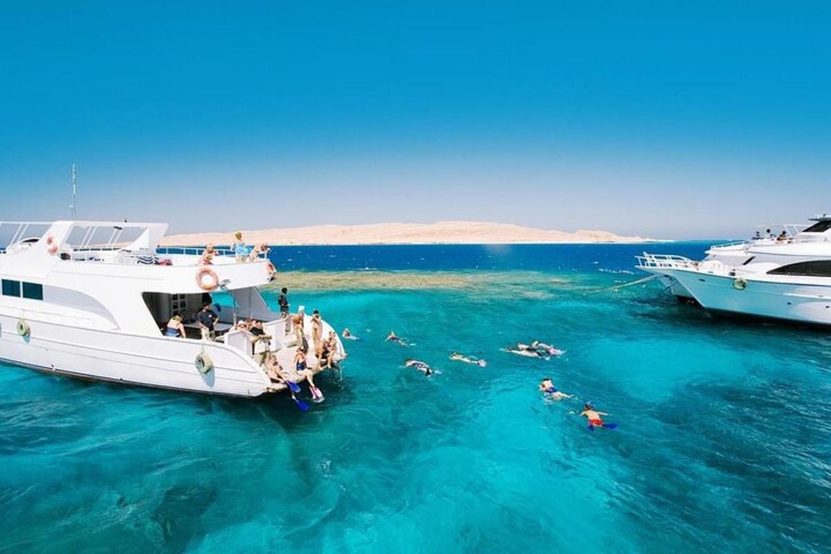 10Isola Paradise, Hula Hula (possibilità di diving)